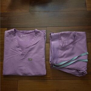 Lilac Dawn Figs Scrub Set